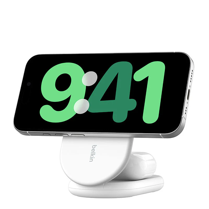Belkin WIZ028qcWH BoostCharge 2-in-1 Magnetic Foldable Wireless Charger with Qi2 15W (White) - Image 3