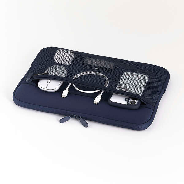 Elecom BM-IBPTNP14NV 14" Zipper Navy Neoprene Laptop Case - Image 6