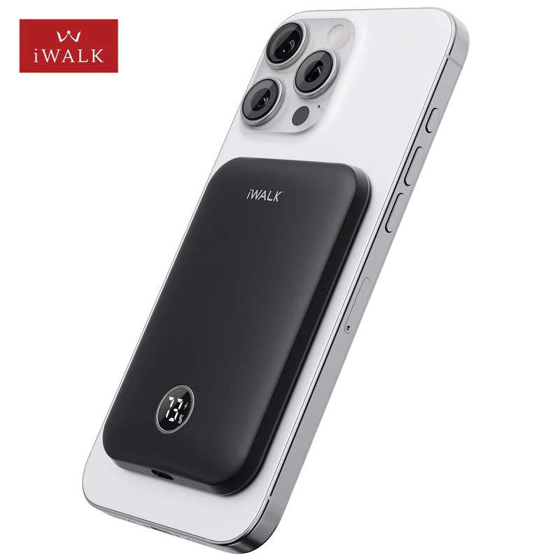 IWalk PowerGrip Slim 5000mAh Magnetic Wireless PowerBank for iPhone Black - Image 6