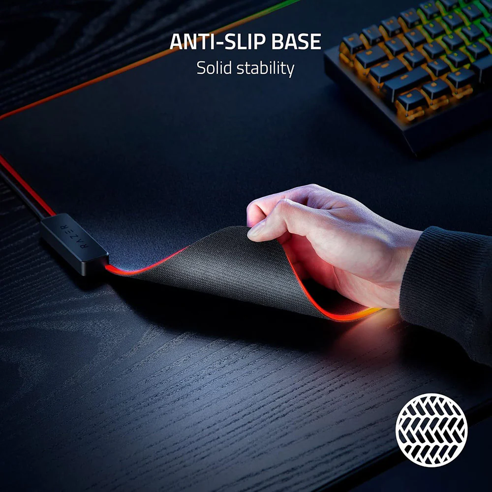 Razer Strider Chroma Gaming Mousepad - Image 5