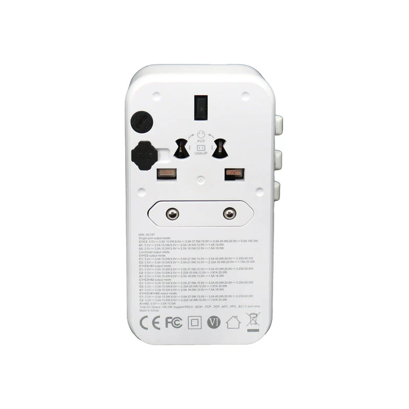 Valore PD100W Universal Travel Adaptor (AC187) - White - Image 3