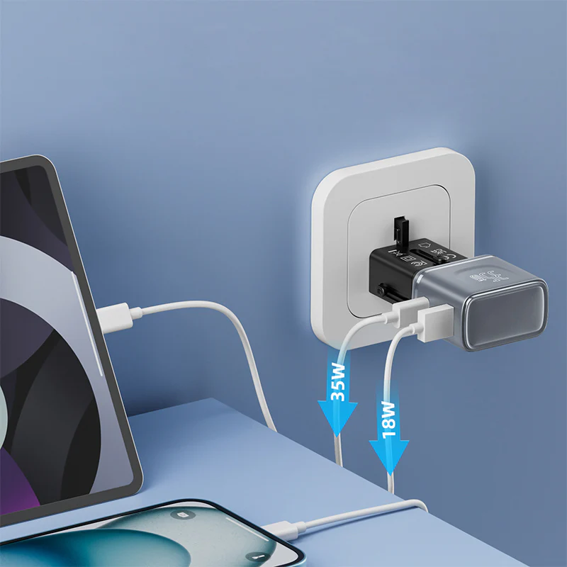 Valore PD35W Universal Travel Adaptor (UTA-013) - Image 2