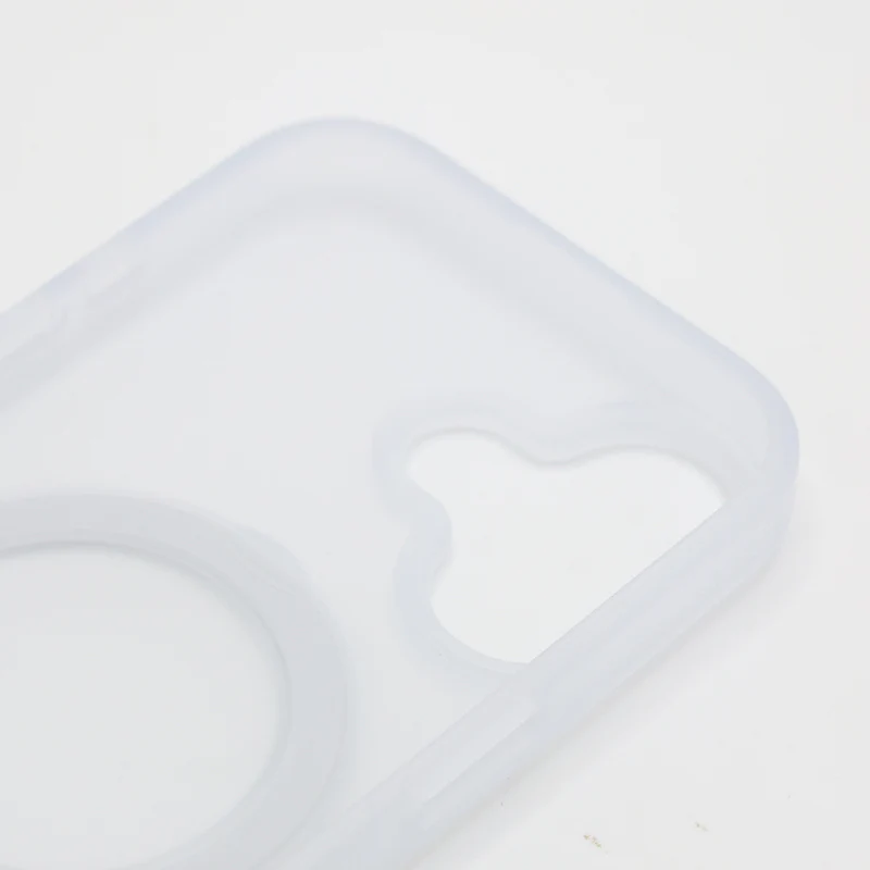 VCE VE-ACC151-WH iPhone 17 Magnetic Case - Image 5