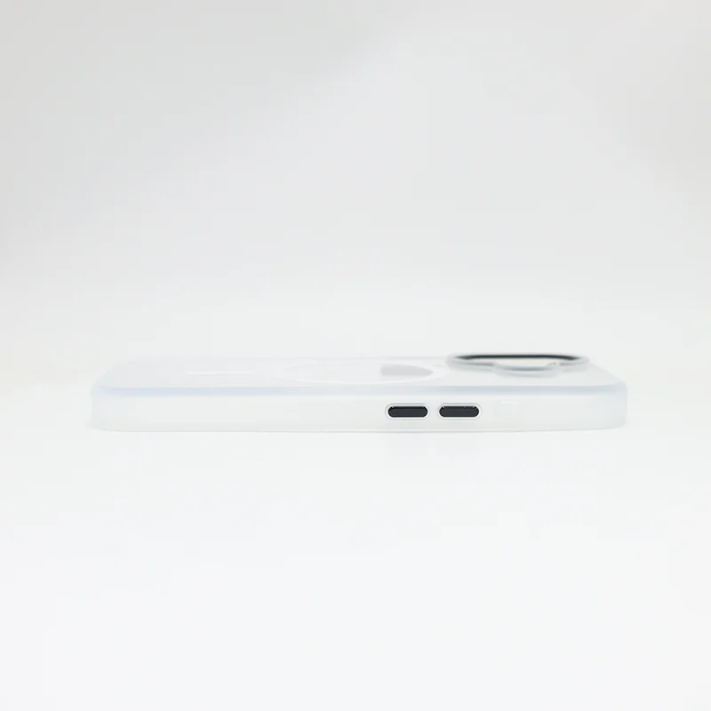 VCE VE-ACC155-WH/CL iPhone 17 Magnetic Case - Image 4
