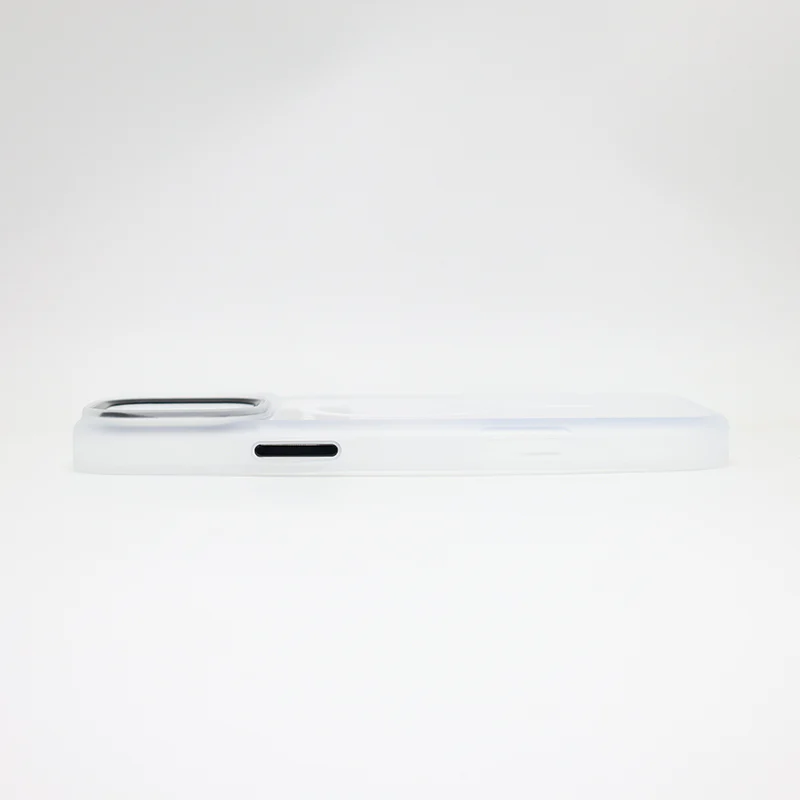 VCE VE-ACC158-WH/CL iPhone 17 Pro Max Magnetic Case - Image 4